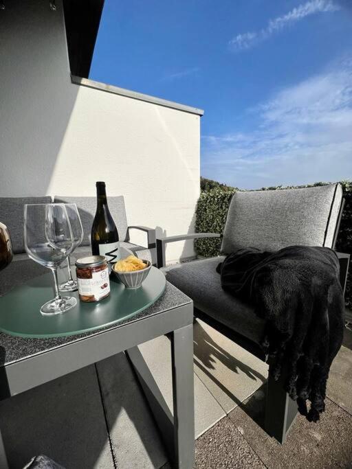 Wohnen Im Schwarzwald Mit Panoramablick Apartman Bad Herrenalb Kültér fotó