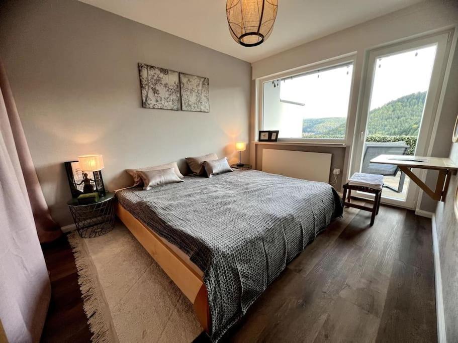 Wohnen Im Schwarzwald Mit Panoramablick Apartman Bad Herrenalb Kültér fotó